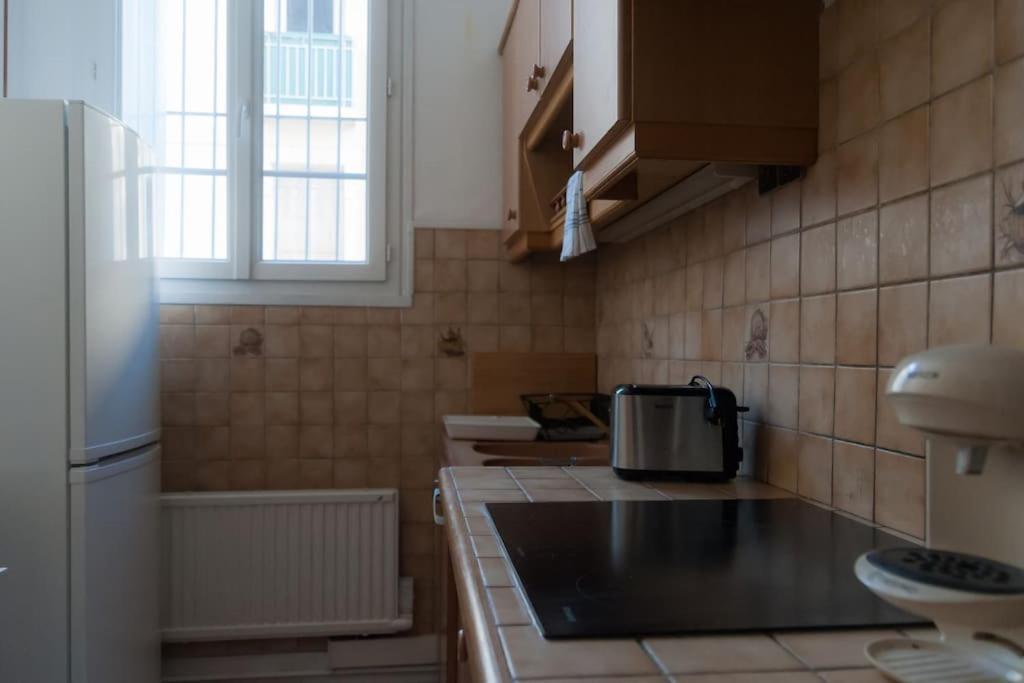 Emile Zola - Grand Appartement Proche Gare Et Polygone - Parking Gratuit- Beziers Exterior photo