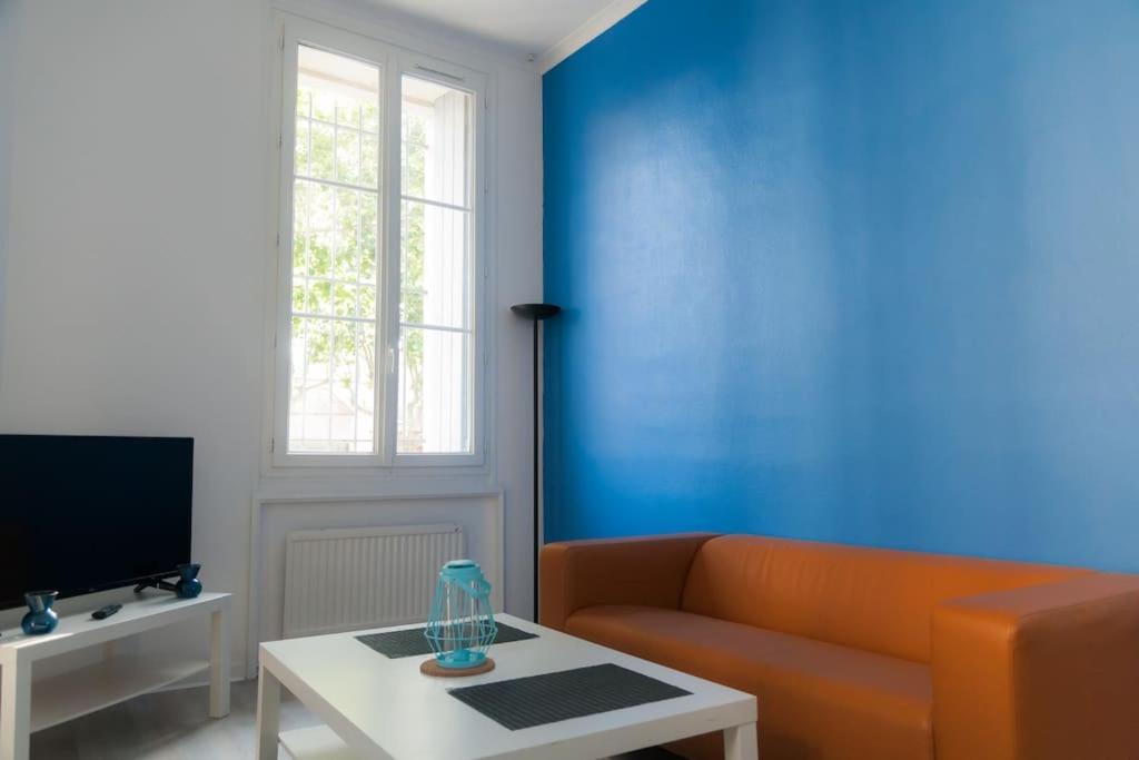Emile Zola - Grand Appartement Proche Gare Et Polygone - Parking Gratuit- Beziers Exterior photo