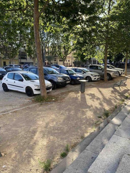 Emile Zola - Grand Appartement Proche Gare Et Polygone - Parking Gratuit- Beziers Exterior photo